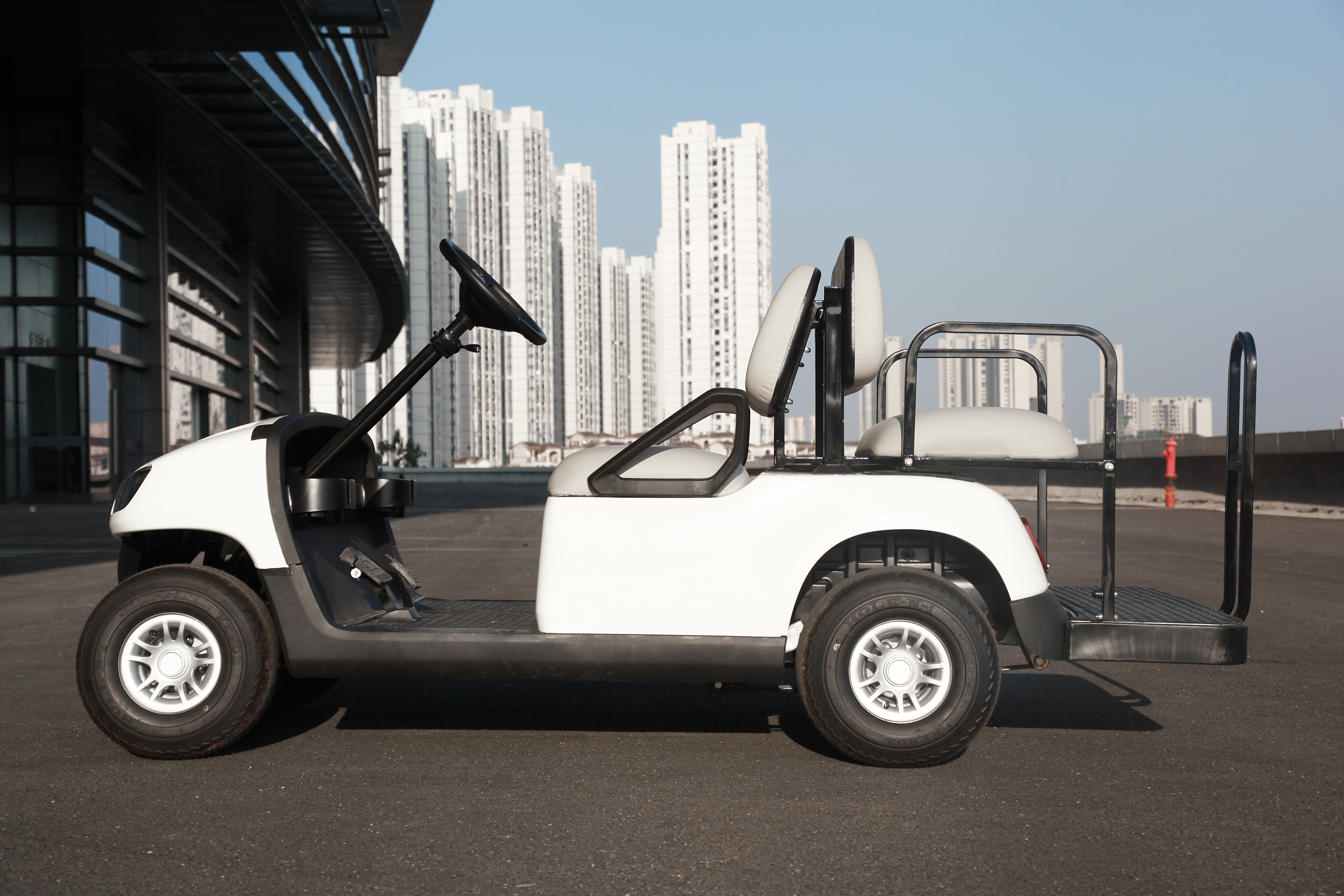 高尔夫电动观光车