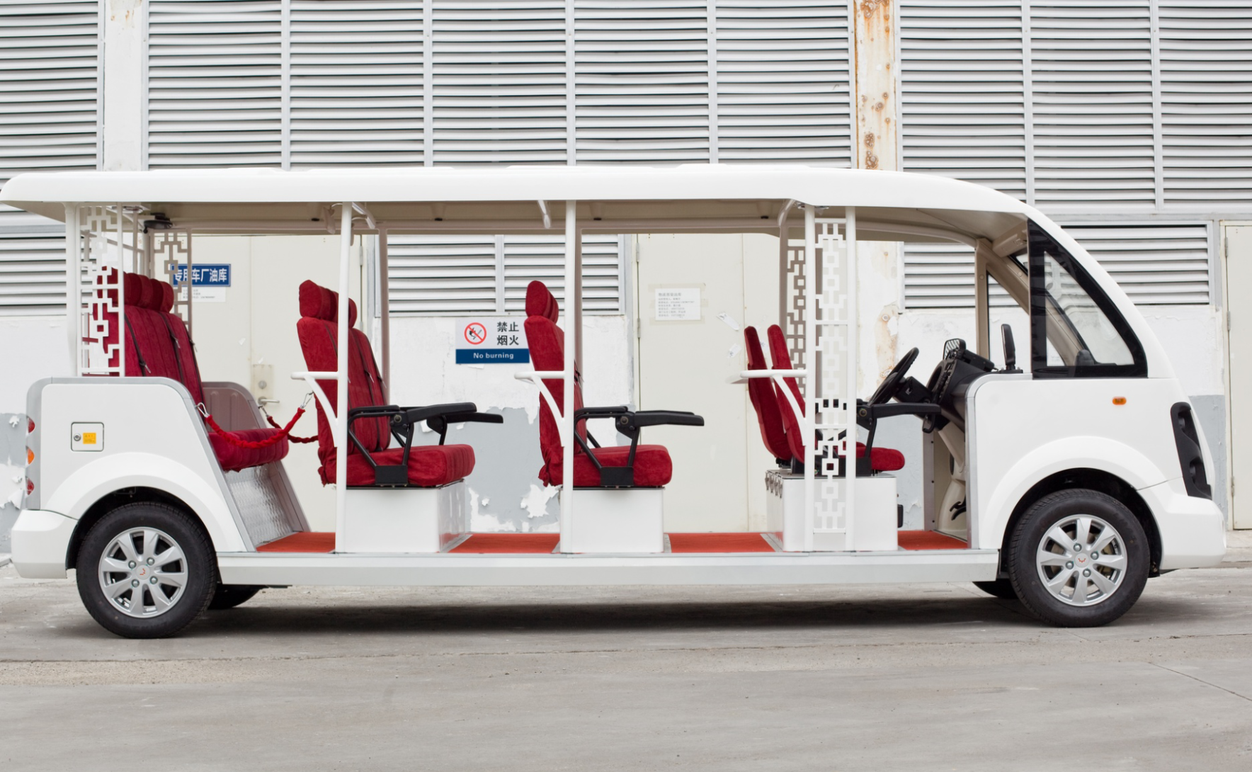 电动观光车走进各大景区