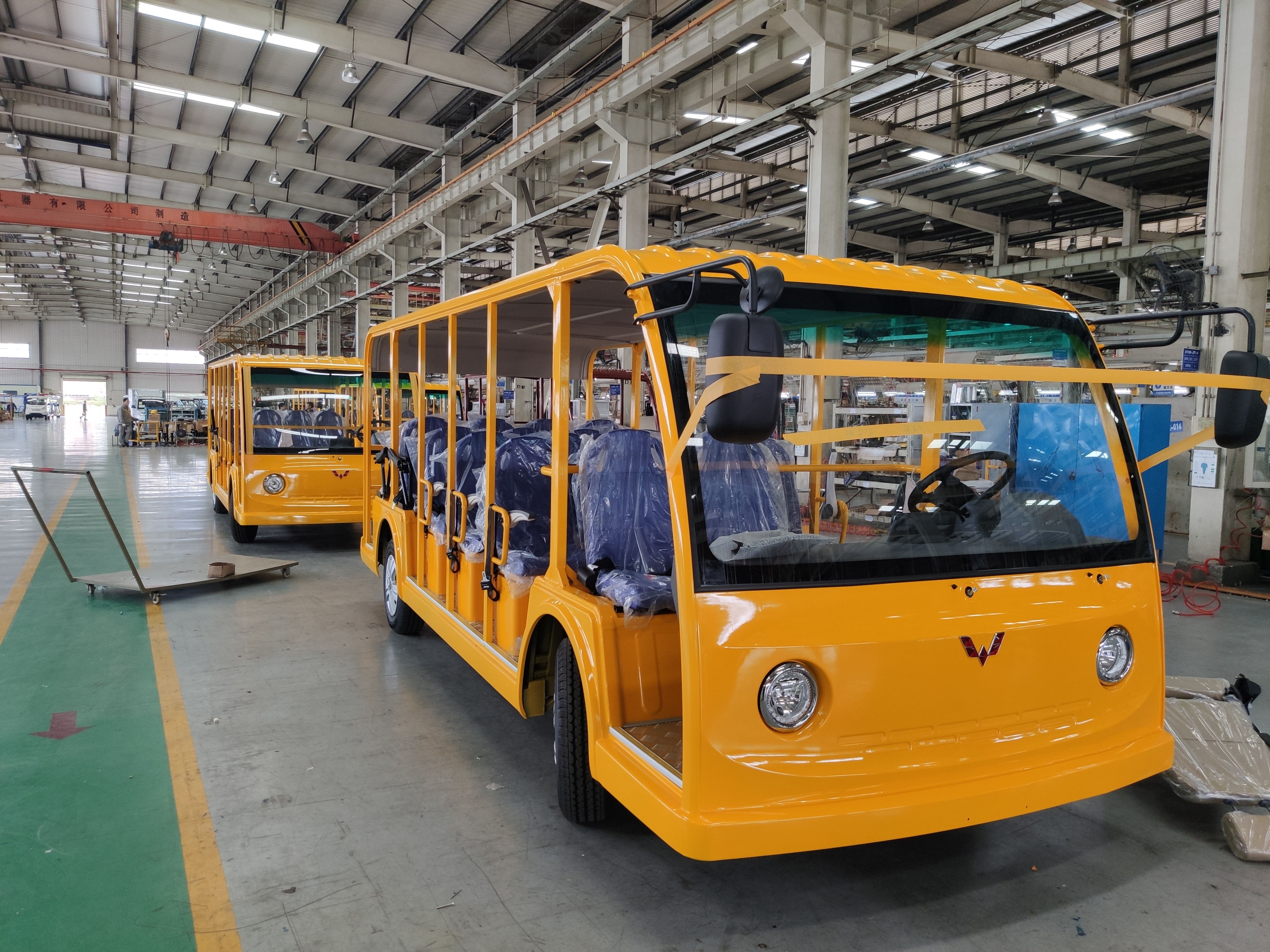 清洁电动观光车是保持其外观整洁和良好运行状态的重要工作