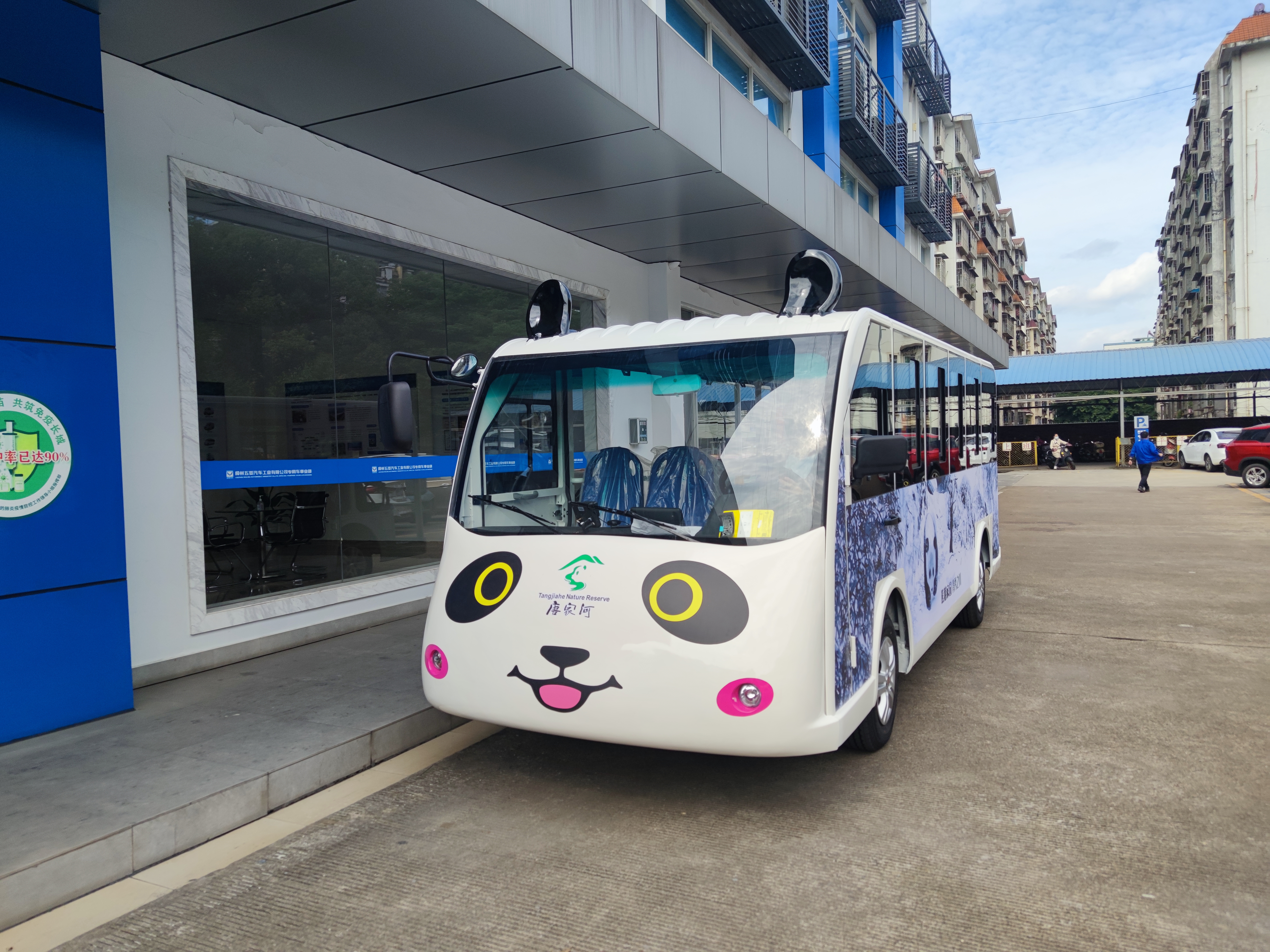 铅酸电池观光车与锂电池的观光车哪个更加适合景区使用