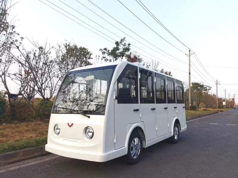 全封闭窄体观光车