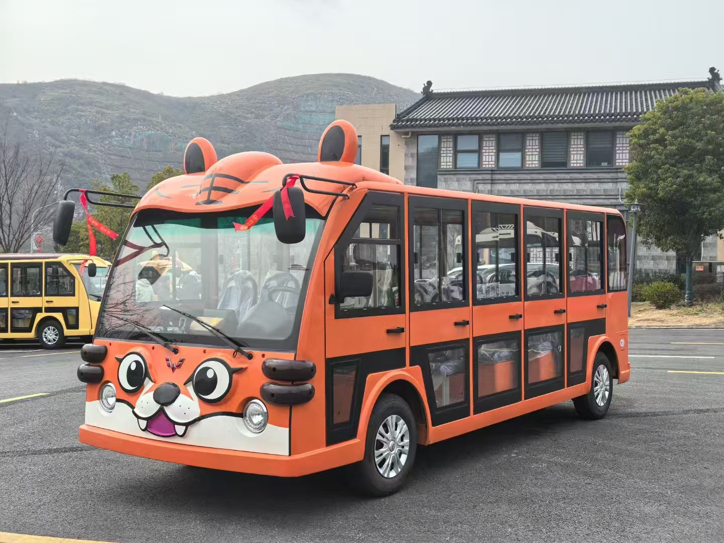 卡通造型观光车3