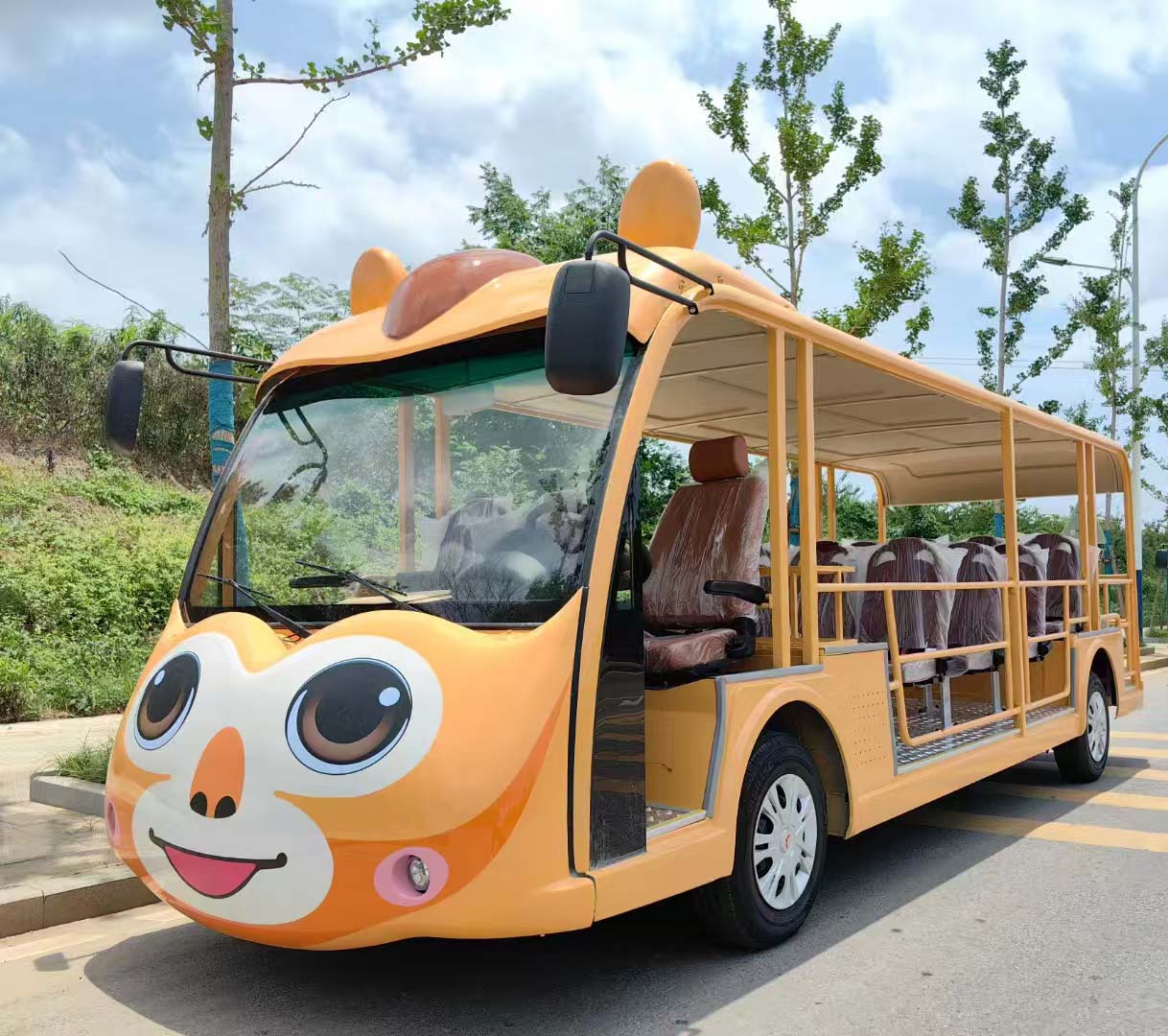 卡通造型观光车2