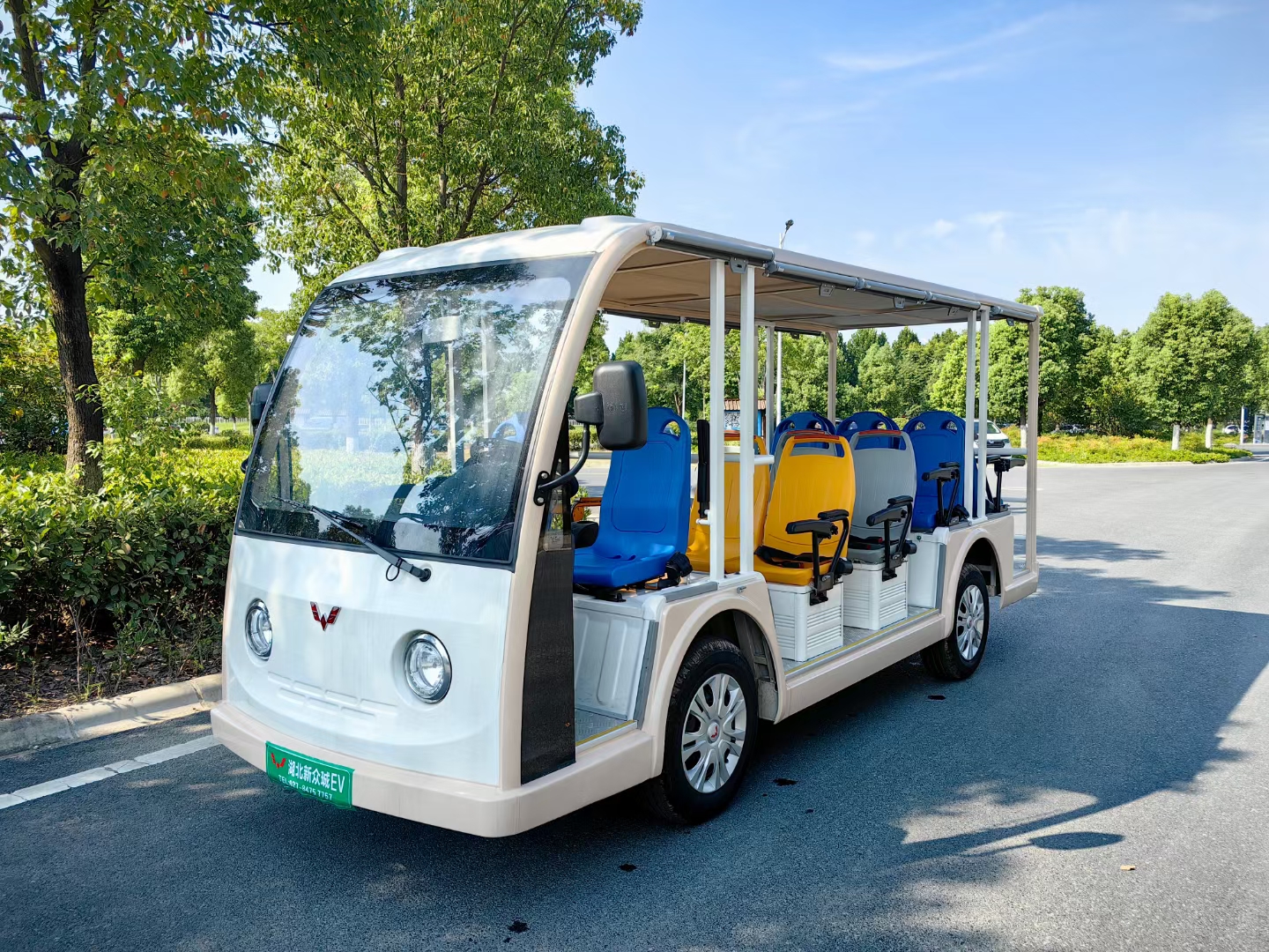五菱L100电动观光车