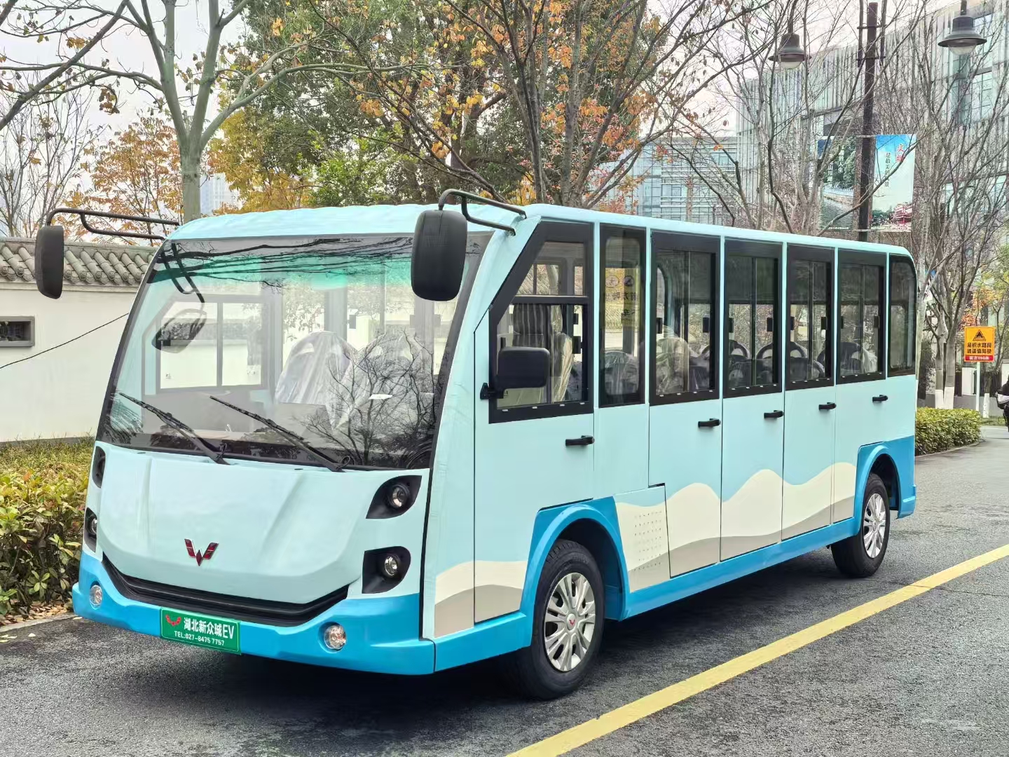 五菱L100宽体观光车