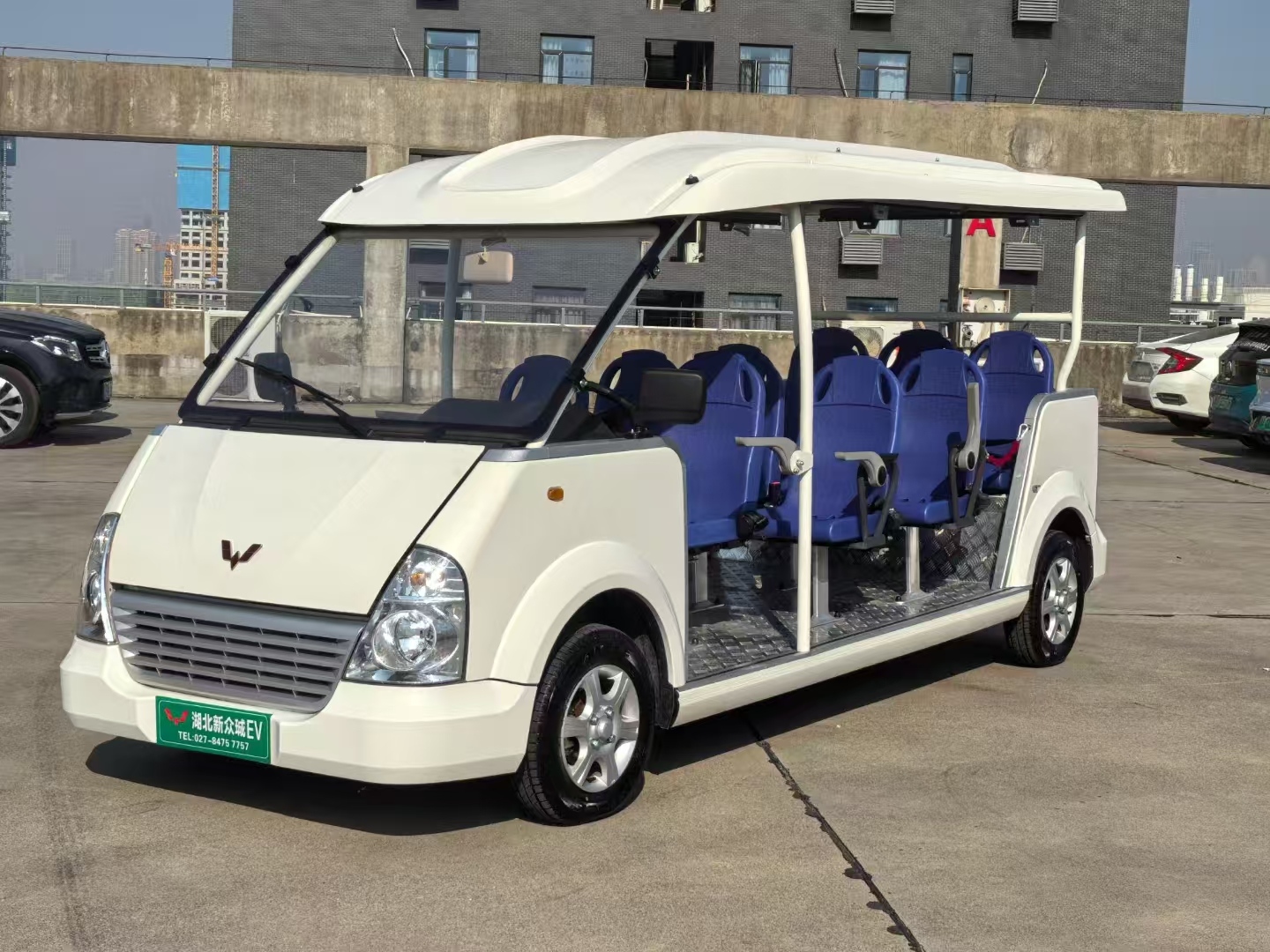 五菱11座威威观光车的优势是什么