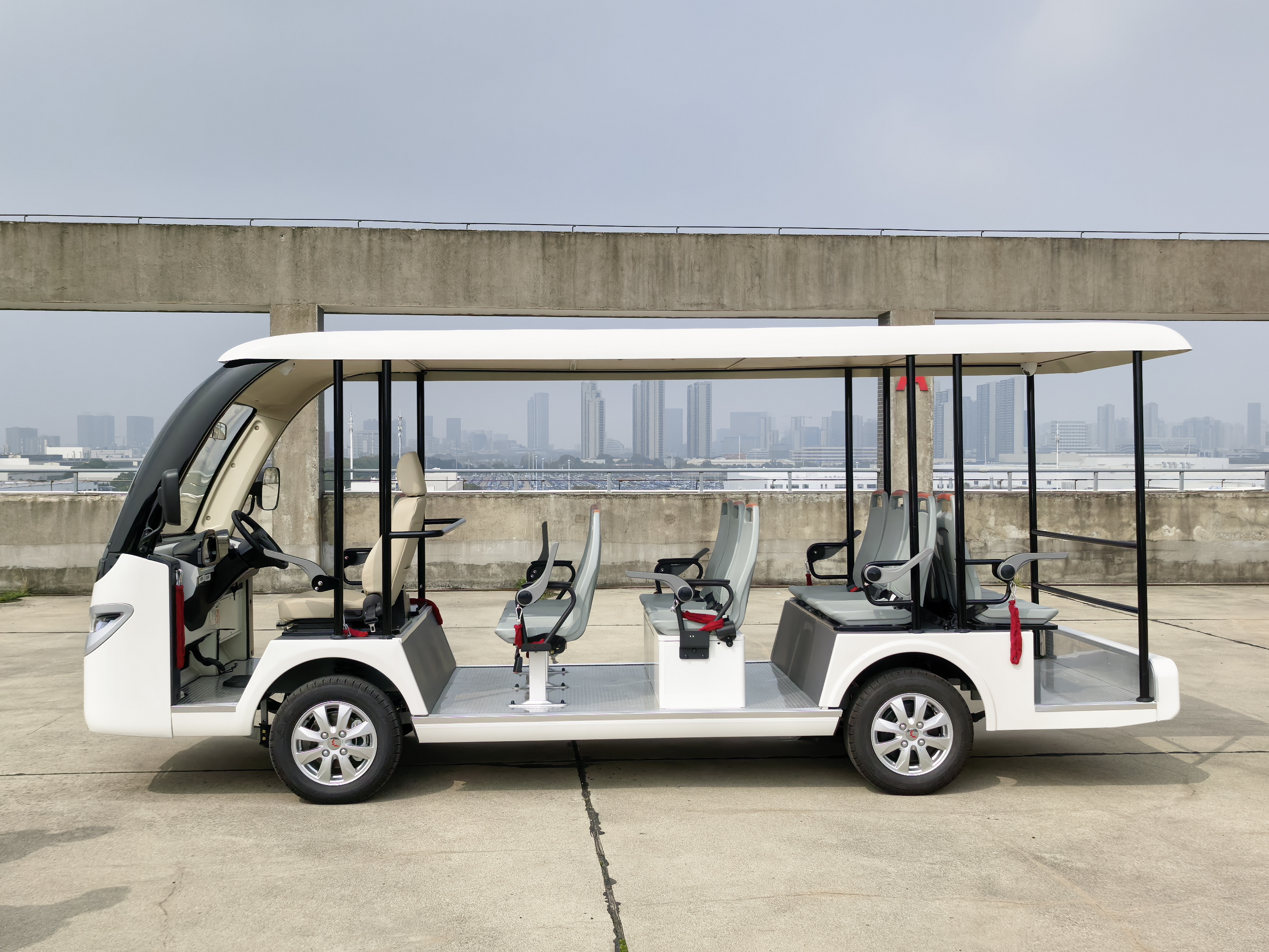 五菱14座观光车 L500系列