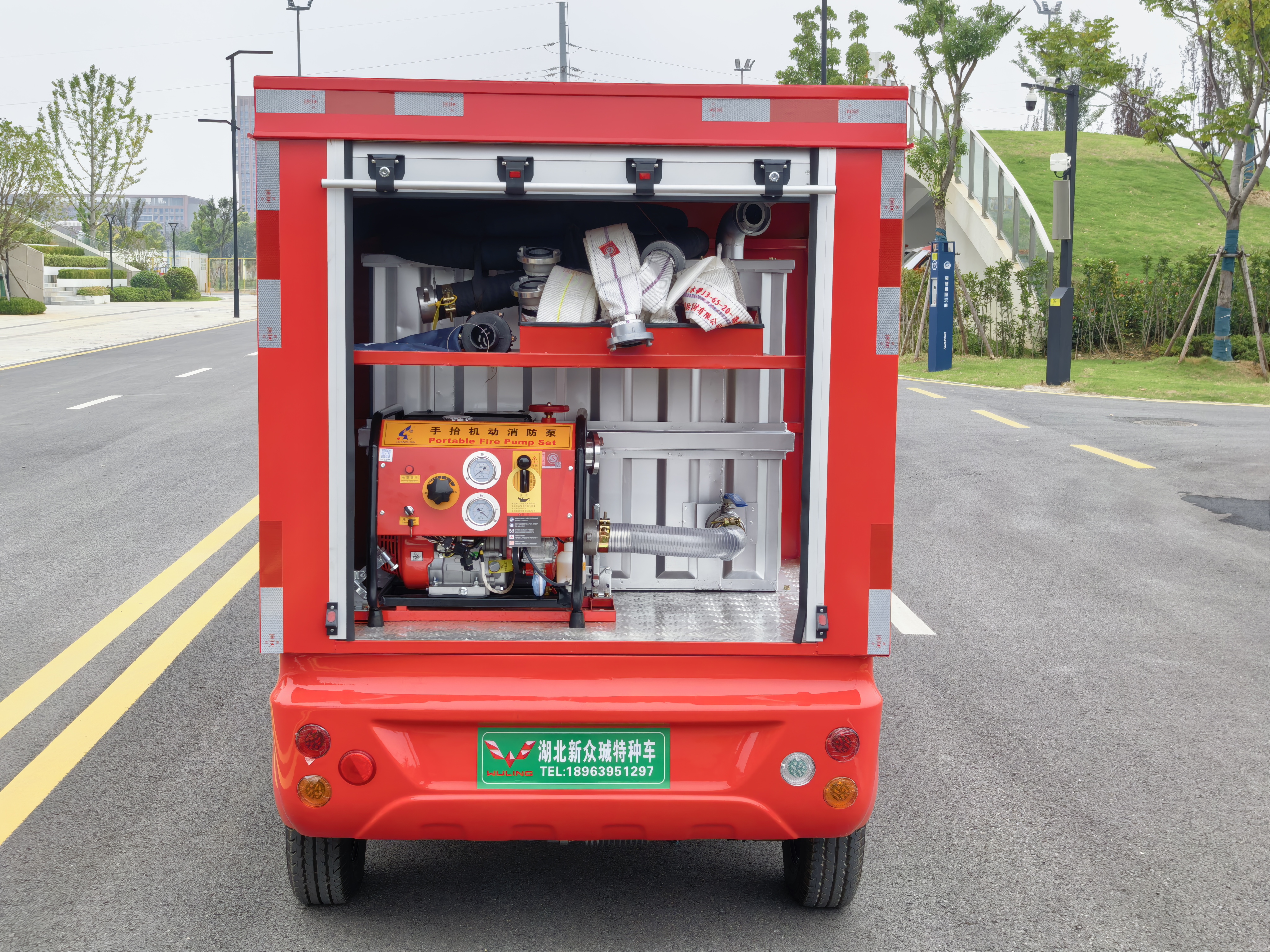 五菱电动消防车