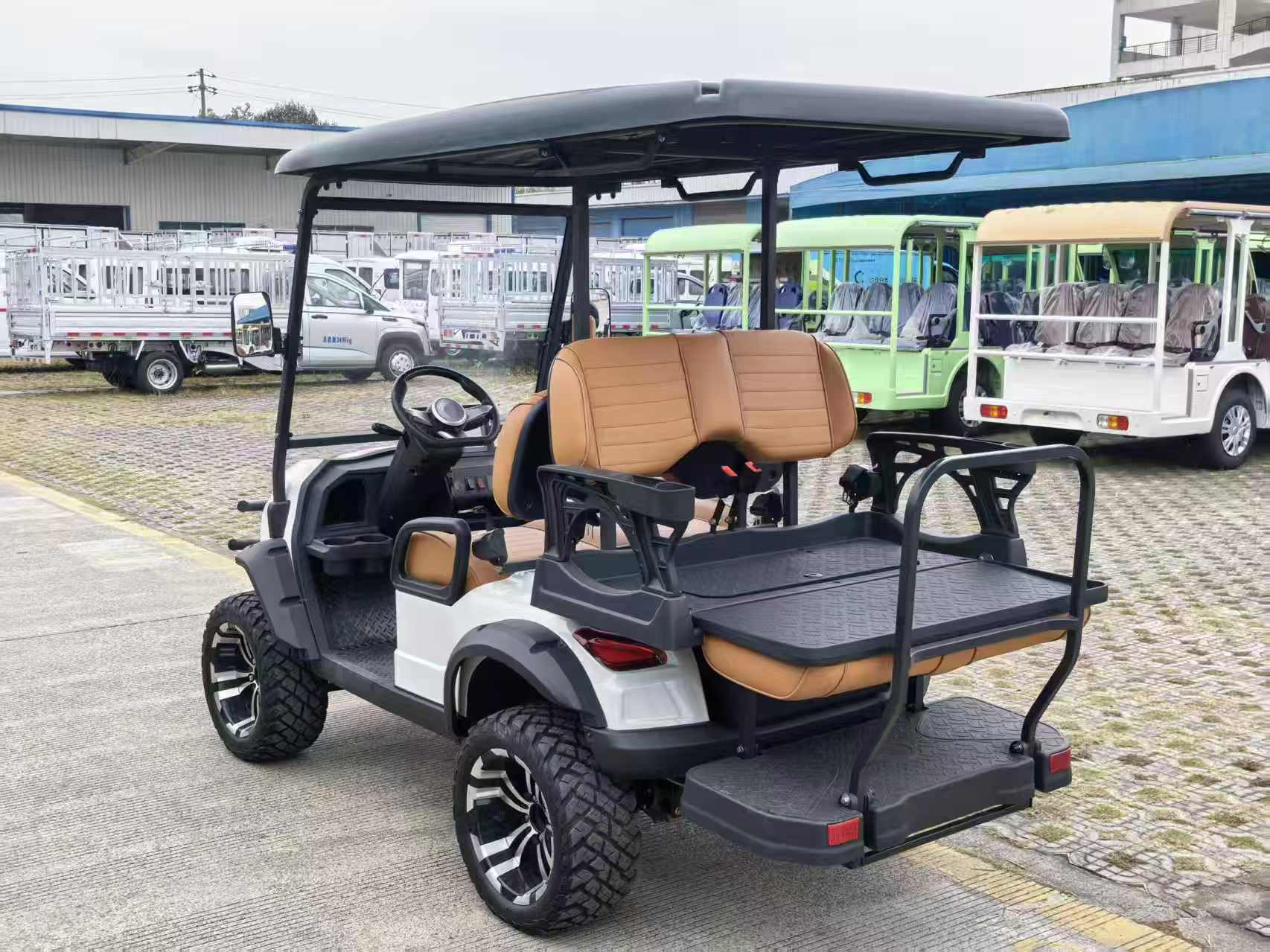 五菱高尔夫球车 五菱高尔夫球车