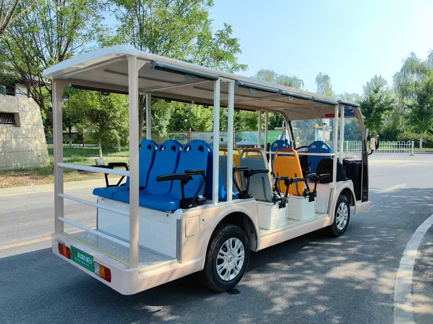 五菱14座观光车L系列