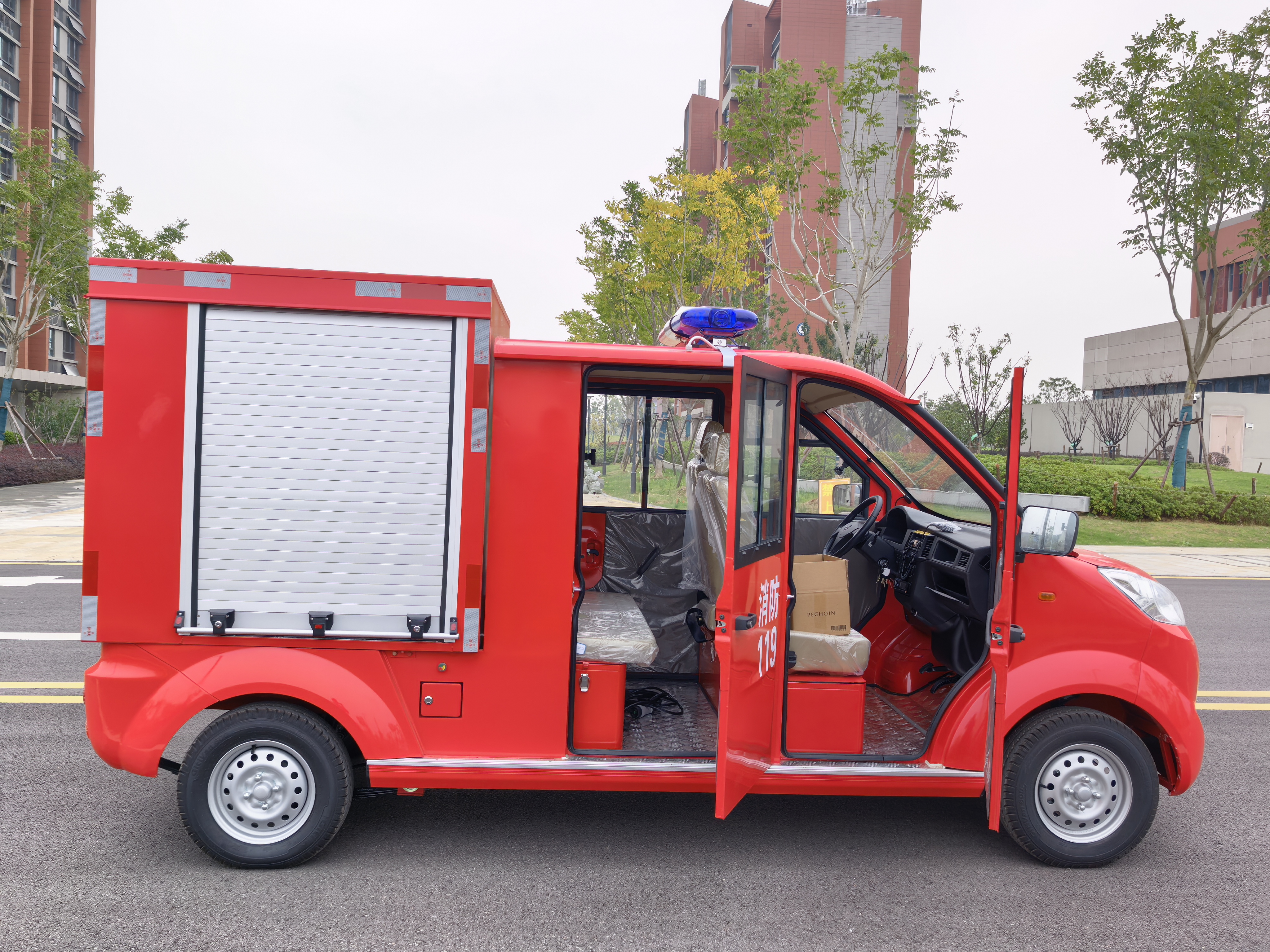 五菱电动消防车