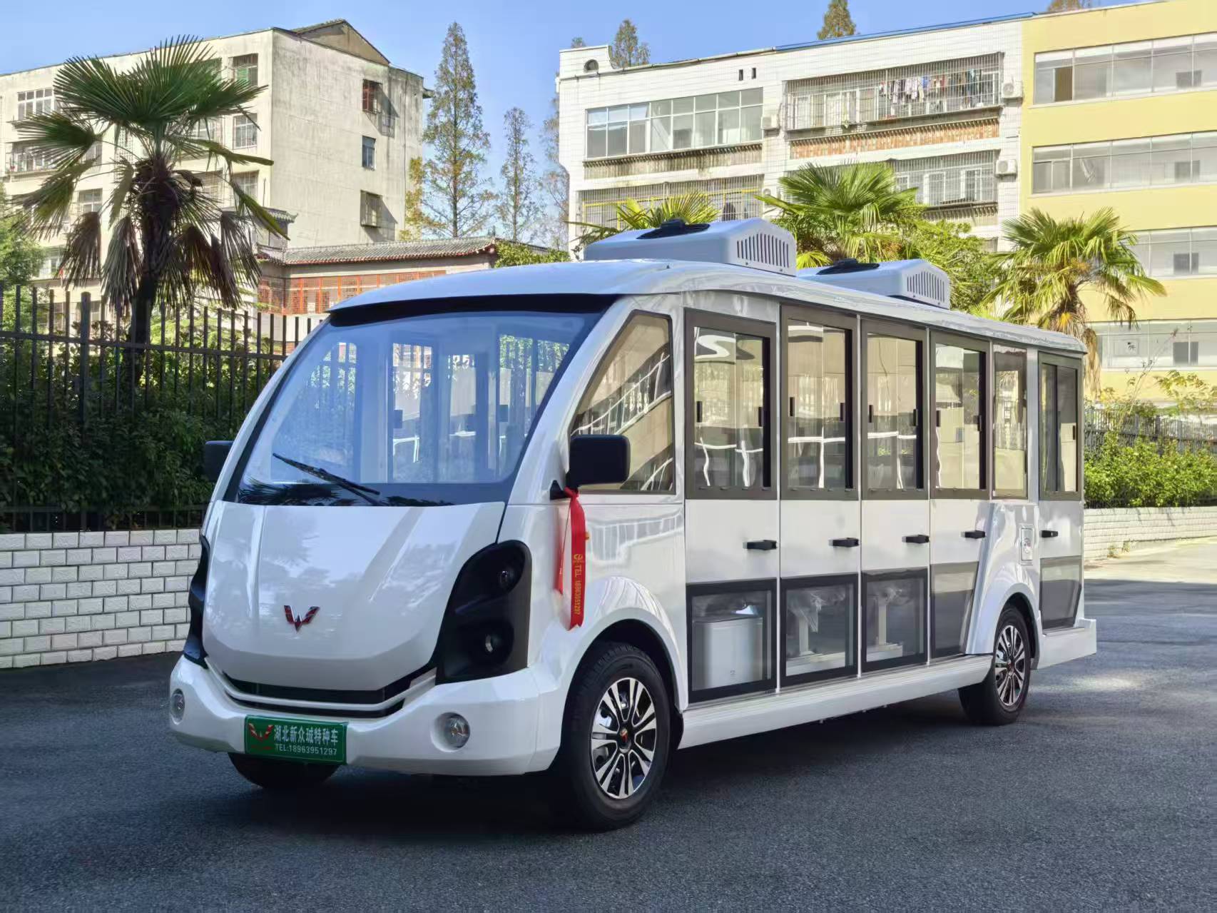 五菱14座封闭式国宾观光车的特点